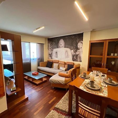 Piso Confort Y Detalles Ourense Apartment Exterior foto
